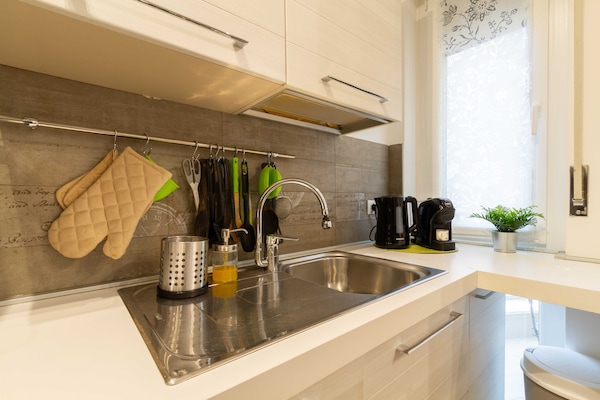 Foto van Prachtig 1BR appartement bij Milaan - Vakantiehuis in Sesto San Giovanni - Untagged