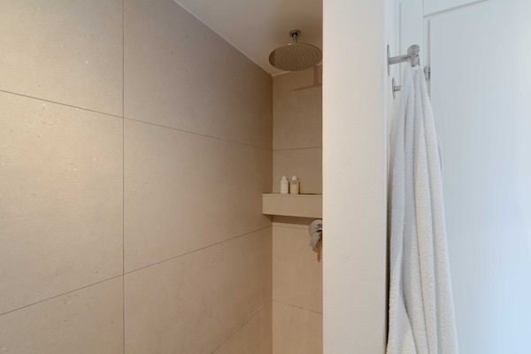 Foto van 1-slaapkamer/4-persoons appartement vlakbij het centraal station - Untagged
