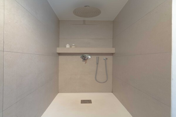 Foto van 1-slaapkamer/4-persoons appartement vlakbij het centraal station - Untagged
