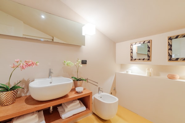 Foto van Villa met 10 slaapkamers in Lucca met zwembad - Vakantiehuis in Montecarlo - BathRoom