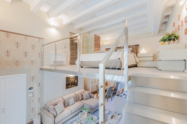 Foto van Appartement in Lucca bij Piazza San Michele - Vakantiehuis in Lucca - LivingRoom