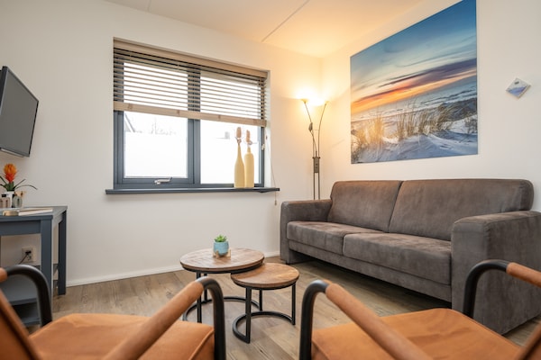 Foto van Vakantiehuis op Texel met prachtig uitzicht - Vakantiehuis in De Cocksdorp - LivingRoom