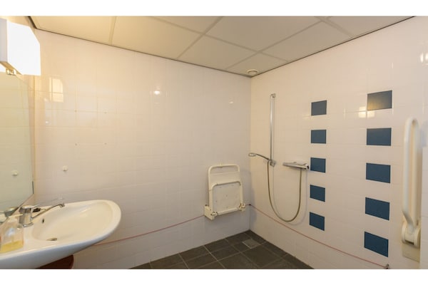 Foto van Vakantiehuis Zoutelande bij het Strand - Vakantiehuis in Zoutelande - BathRoom