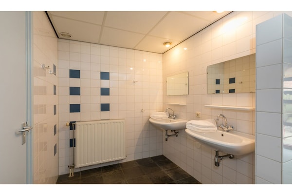 Foto van Vakantiehuis Zoutelande bij het Strand - Vakantiehuis in Zoutelande - BathRoom