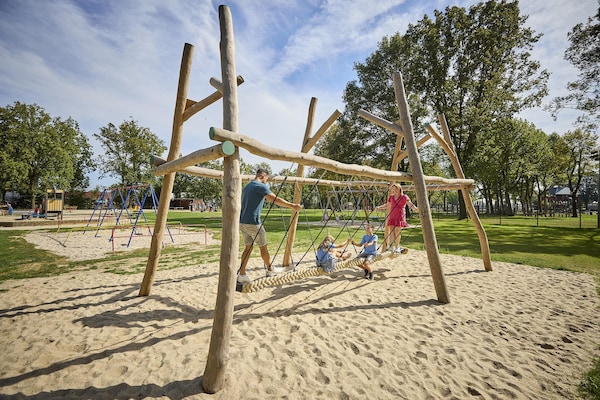 Foto van Bungalow in Limburg met Subtropisch Zwembad - Vakantiehuis in Roggel - ParkFacilities