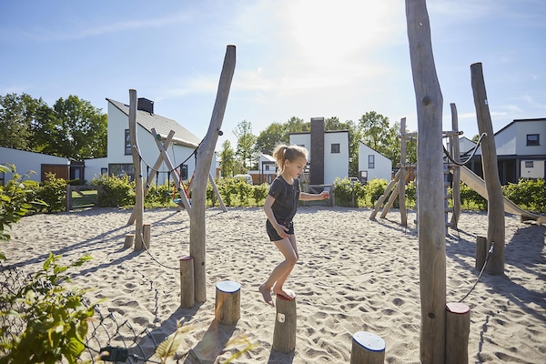 Foto van Bungalow in Limburg met Privé Speeltuin - Vakantiehuis in Roggel - ParkFacilities