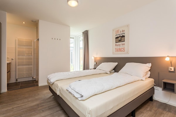 Foto van Bungalow in Limburg met Privé Speeltuin - Vakantiehuis in Roggel - BedRoom