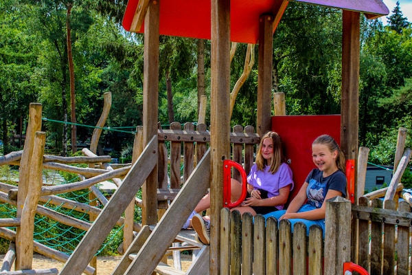 Foto van Modern verblijf in de natuur - Vakantiehuis in Hoenderloo - ParkFacilities