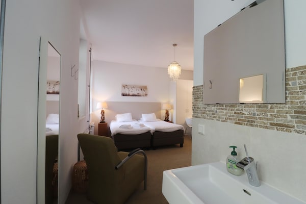 Foto van Fantastische groepsvilla op de Veluwe - Vakantiehuis in Teuge - BedRoom