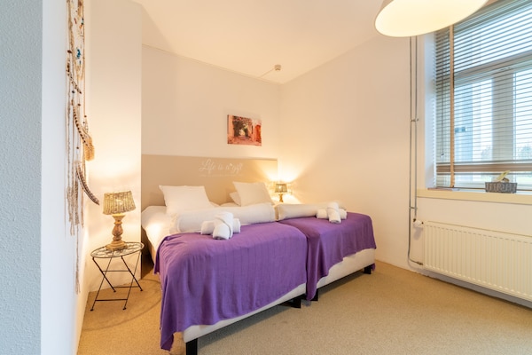 Foto van Fantastische groepsvilla op de Veluwe - Vakantiehuis in Teuge - BedRoom