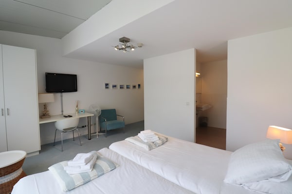Foto van Fantastische groepsvilla op de Veluwe - Vakantiehuis in Teuge - BedRoom