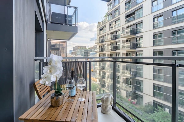 Foto van Warschau Stadsappartement met balkon - Vakantiehuis in Warszawa - TerraceBalcony