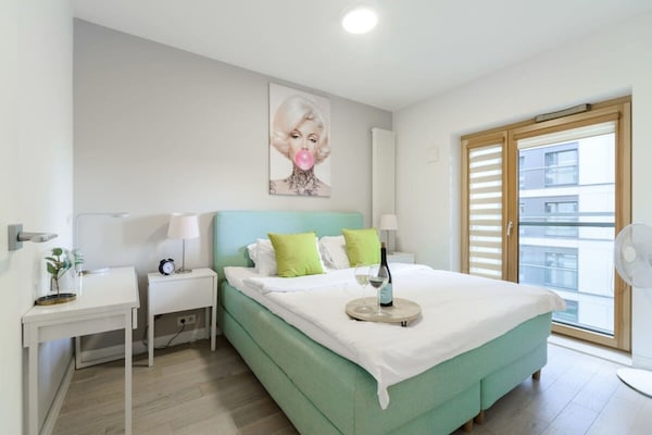 Foto van Warschau Stadsappartement met balkon - Vakantiehuis in Warszawa - BedRoom