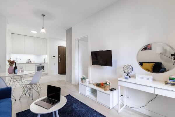 Foto van Warschau Stadsappartement met balkon - Vakantiehuis in Warszawa - LivingRoom