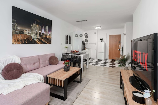 Foto van Ploudalmézeau Huis met Verwarmd Zwembad - Vakantiehuis in Warszawa - LivingRoom