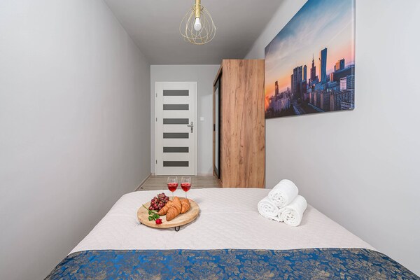 Foto van Ploudalmézeau Huis met Verwarmd Zwembad - Vakantiehuis in Warszawa - BedRoom