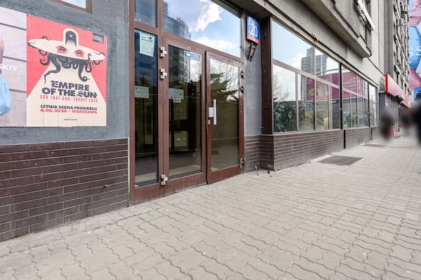 Foto van Ploudalmézeau Huis met Verwarmd Zwembad - Vakantiehuis in Warszawa - HallReception