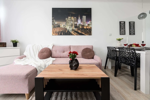 Foto van Ploudalmézeau Huis met Verwarmd Zwembad - Vakantiehuis in Warszawa - LivingRoom