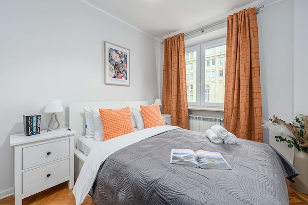 Foto van Waterfront House in Ploudalmézeau - Vakantiehuis in Warszawa 2 - BedRoom