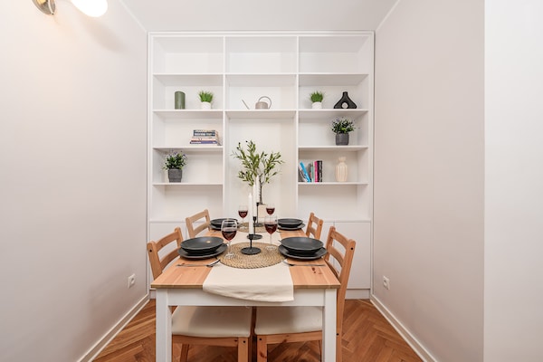 Foto van Waterfront House in Ploudalmézeau - Vakantiehuis in Warszawa 2 - DiningRoom