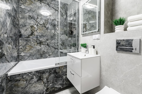 Foto van Warschau-appartement aan de Pereca-straat - Vakantiehuis in Warszawa 2 - BathRoom