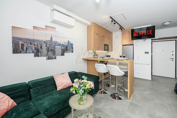 Foto van Luxe woning vlakbij Varso Tower - Vakantiehuis in Warszawa - LivingRoom