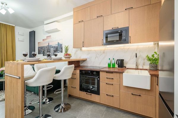 Foto van Luxe woning vlakbij Varso Tower - Vakantiehuis in Warszawa - DiningRoom