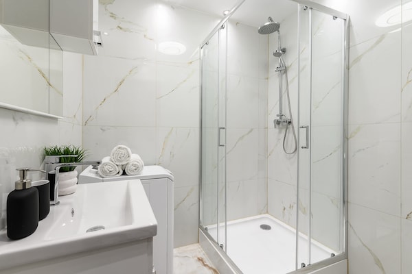 Foto van Stadsappartement in Warschau - Vakantiehuis in Warszawa 2 - BathRoom