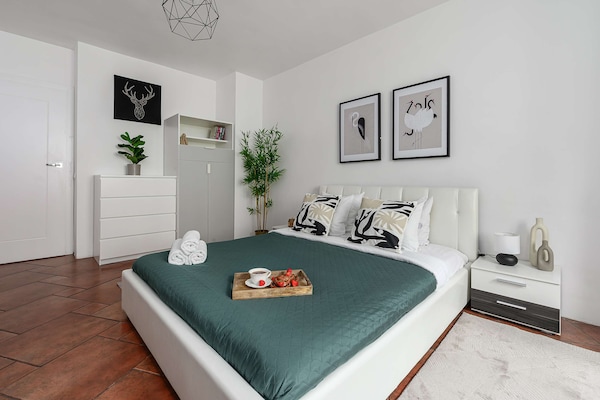 Foto van Verblijf in Warschau vlakbij winkels - Vakantiehuis in Warszawa - BedRoom