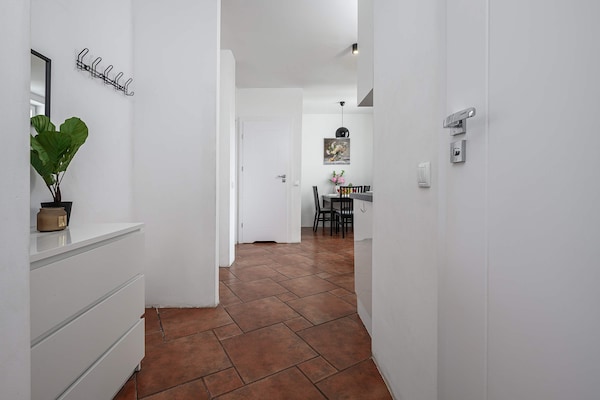 Foto van Verblijf in Warschau vlakbij winkels - Vakantiehuis in Warszawa - Landing