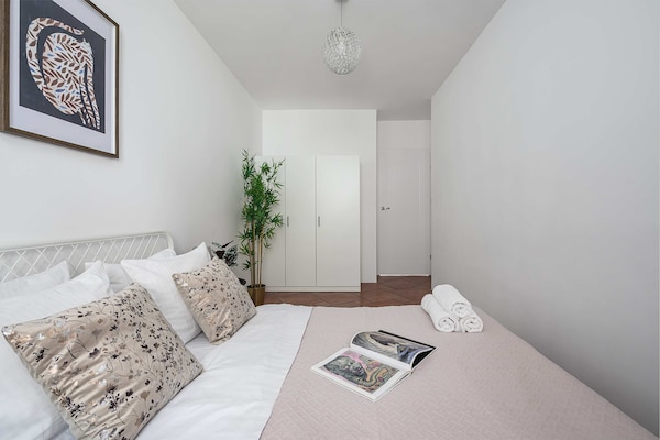 Foto van Verblijf in Warschau vlakbij winkels - Vakantiehuis in Warszawa - BedRoom