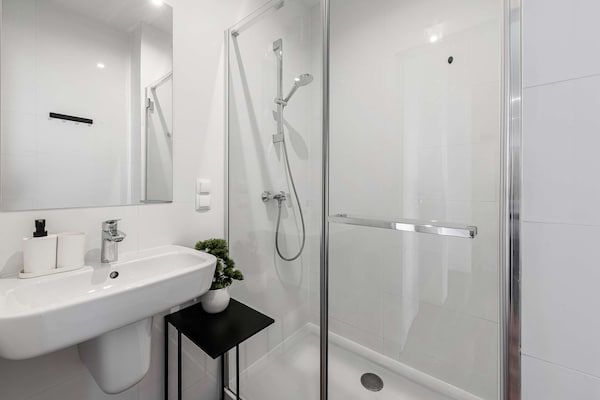 Foto van Verblijf in Warschau vlakbij winkels - Vakantiehuis in Warszawa - BathRoom