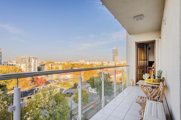 Foto van Siedmiogrodzka appartement met uitzicht - Vakantiehuis in Warszawa - TerraceBalcony