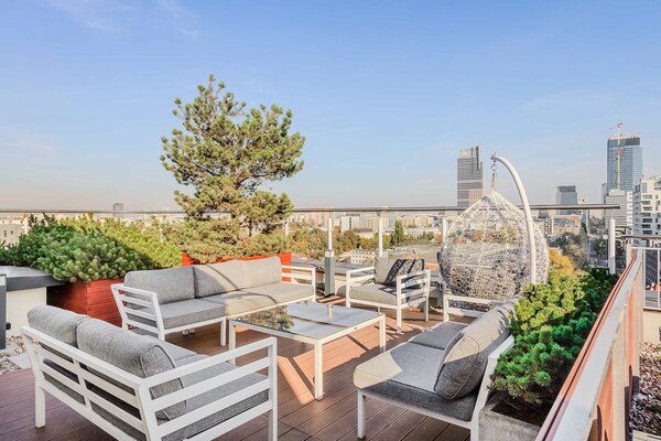 Foto van Siedmiogrodzka appartement met uitzicht - Vakantiehuis in Warszawa - TerraceBalcony