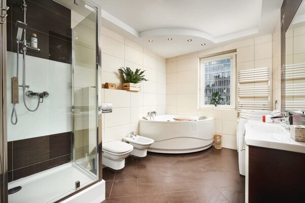 Foto van Woning in Warschau nabij het centrum - Vakantiehuis in Warszawa 2 - BathRoom