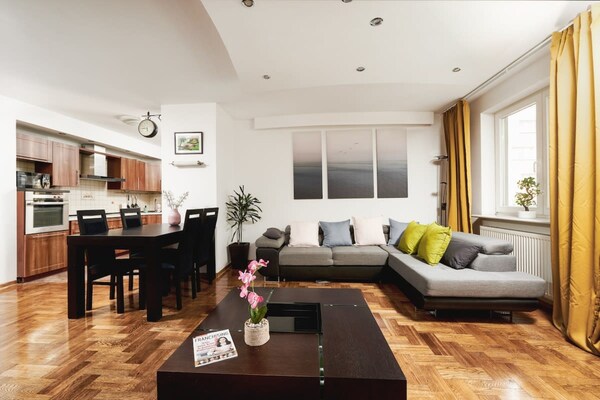 Foto van Woning in Warschau nabij het centrum - Vakantiehuis in Warszawa 2 - LivingRoom