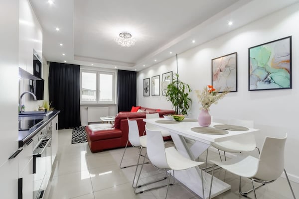 Foto van Ruim appartement in het centrum van Warschau - Vakantiehuis in Warszawa 2 - DiningRoom