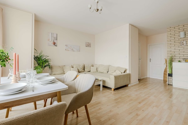 Foto van Woning in Warschau nabij het centrum - Vakantiehuis in Warszawa - LivingRoom