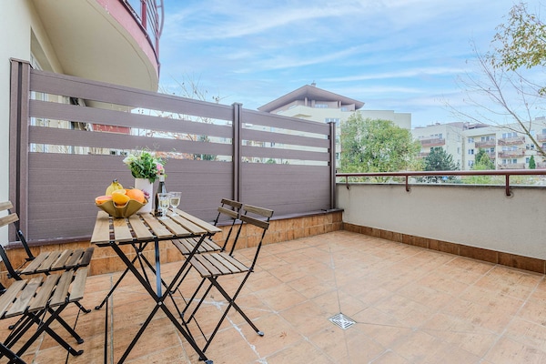 Foto van Woning in Warschau nabij het centrum - Vakantiehuis in Warszawa - TerraceBalcony