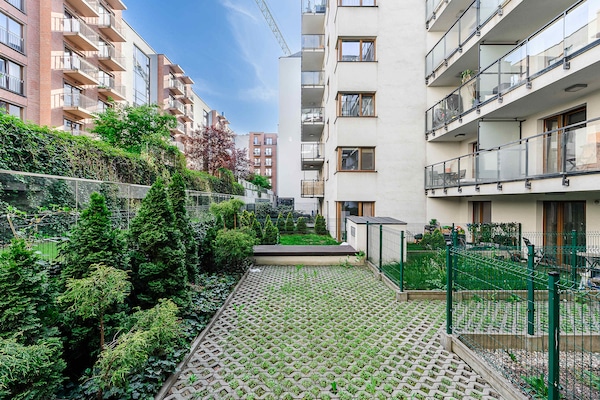 Foto van Warschau-appartement vlakbij Praga Park - Vakantiehuis in Warszawa 2 - GardenSummer