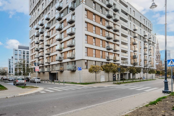 Foto van Mooi appartement met garage - Vakantiehuis in Łódź - ExteriorSummer