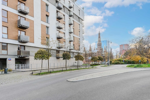 Foto van Mooi appartement met garage - Vakantiehuis in Łódź - ExteriorSummer