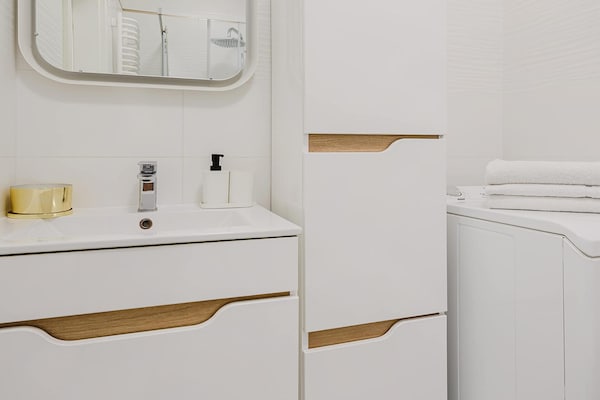 Foto van Mooi appartement met garage - Vakantiehuis in Łódź - BathRoom