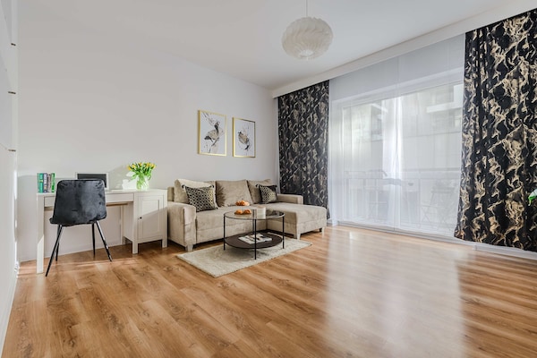 Foto van Mooi appartement met garage - Vakantiehuis in Łódź - LivingRoom