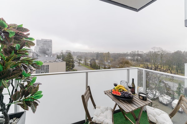 Foto van Stadsparadijs vlakbij Atlas Arena - Vakantiehuis in Łódź - TerraceBalcony