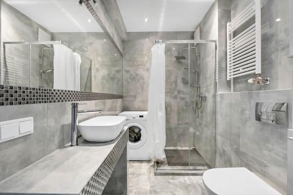 Foto van Verblijf met gratis parkeergelegenheid - Vakantiehuis in Łódź - BathRoom