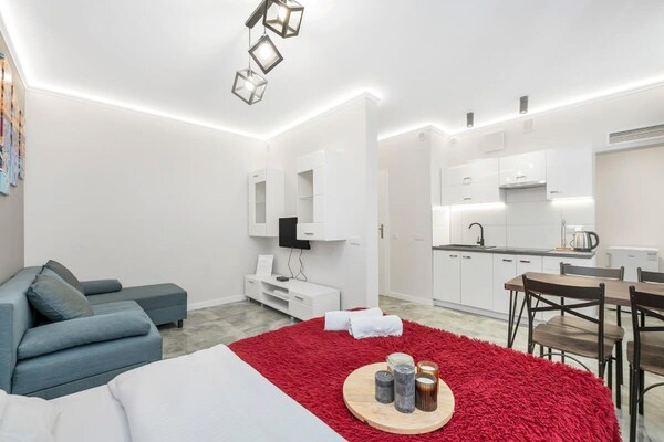 Foto van Rustig verblijf in de buurt van Manufaktura - Vakantiehuis in Łódź - LivingRoom