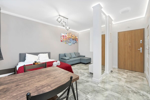 Foto van Rustig verblijf in de buurt van Manufaktura - Vakantiehuis in Łódź - LivingRoom