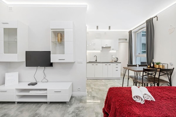 Foto van Rustig verblijf in de buurt van Manufaktura - Vakantiehuis in Łódź - BedRoom