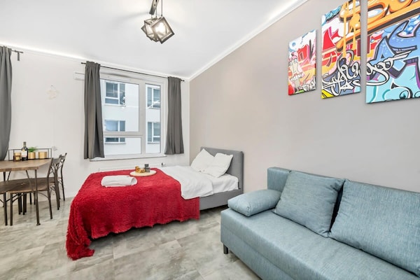 Foto van Rustig verblijf in de buurt van Manufaktura - Vakantiehuis in Łódź - LivingRoom